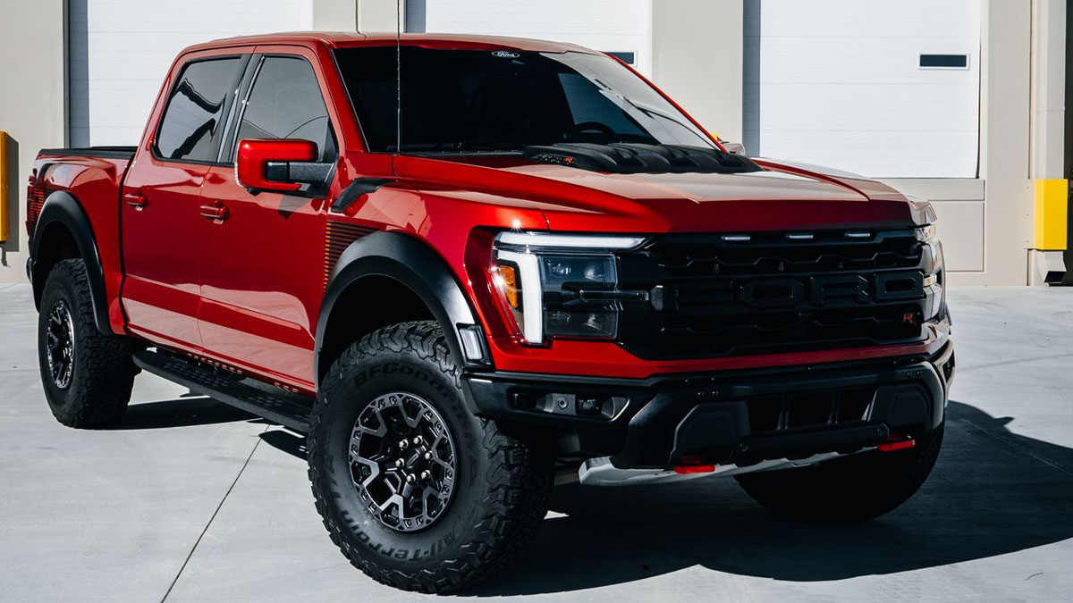 Darker Window Tint Mean Better Heat Protection on a Ford F150 Raptor R